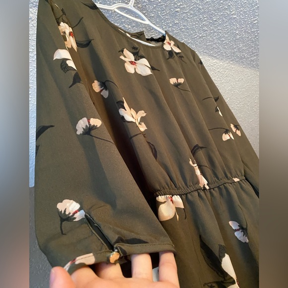 Dynamite Olive green floral dress- M - Picture 2 of 6